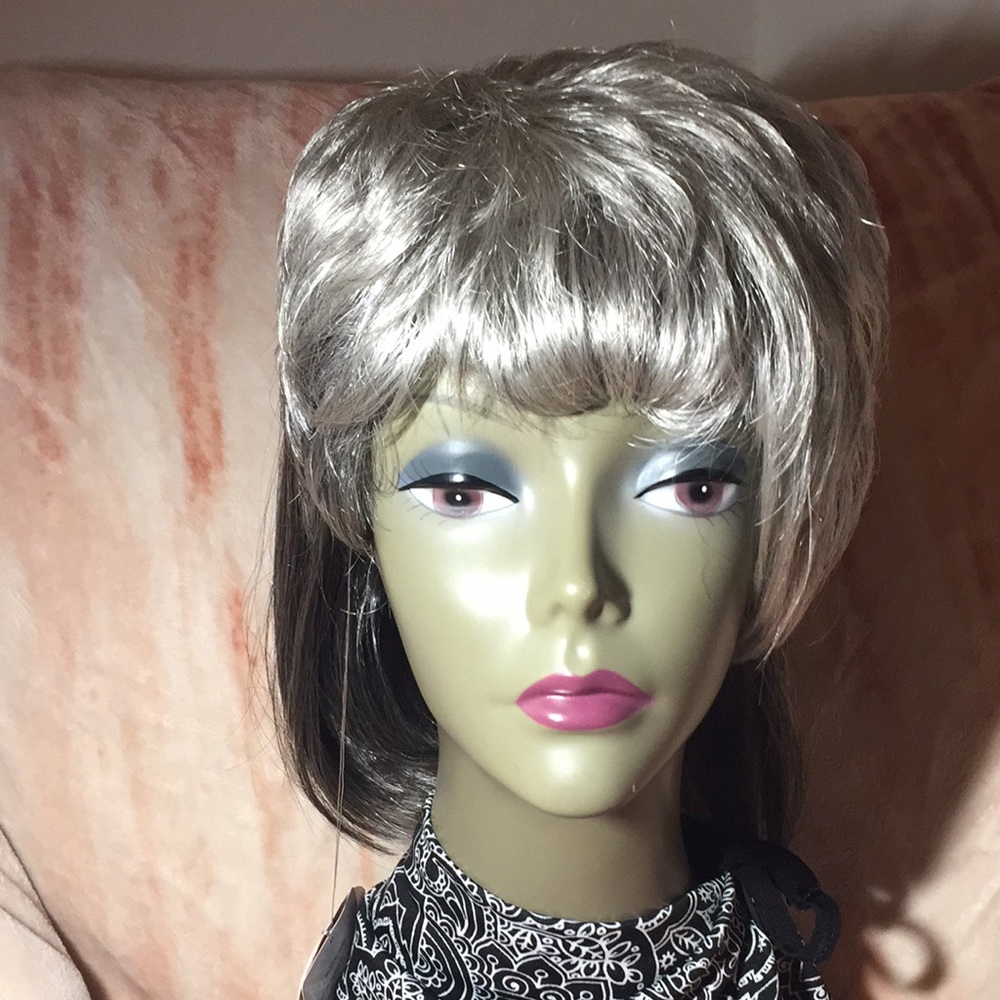 100% Kanekalon wig